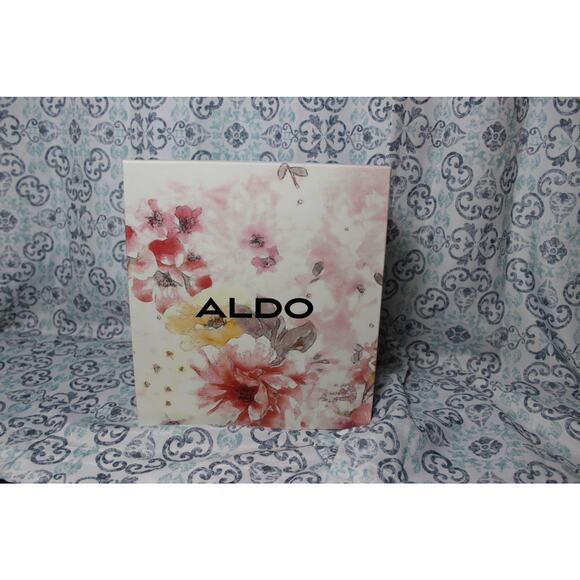 Aldo White Crossbody w/matching‎ Rhinestone shoe clips NWT - Picture 8 of 8